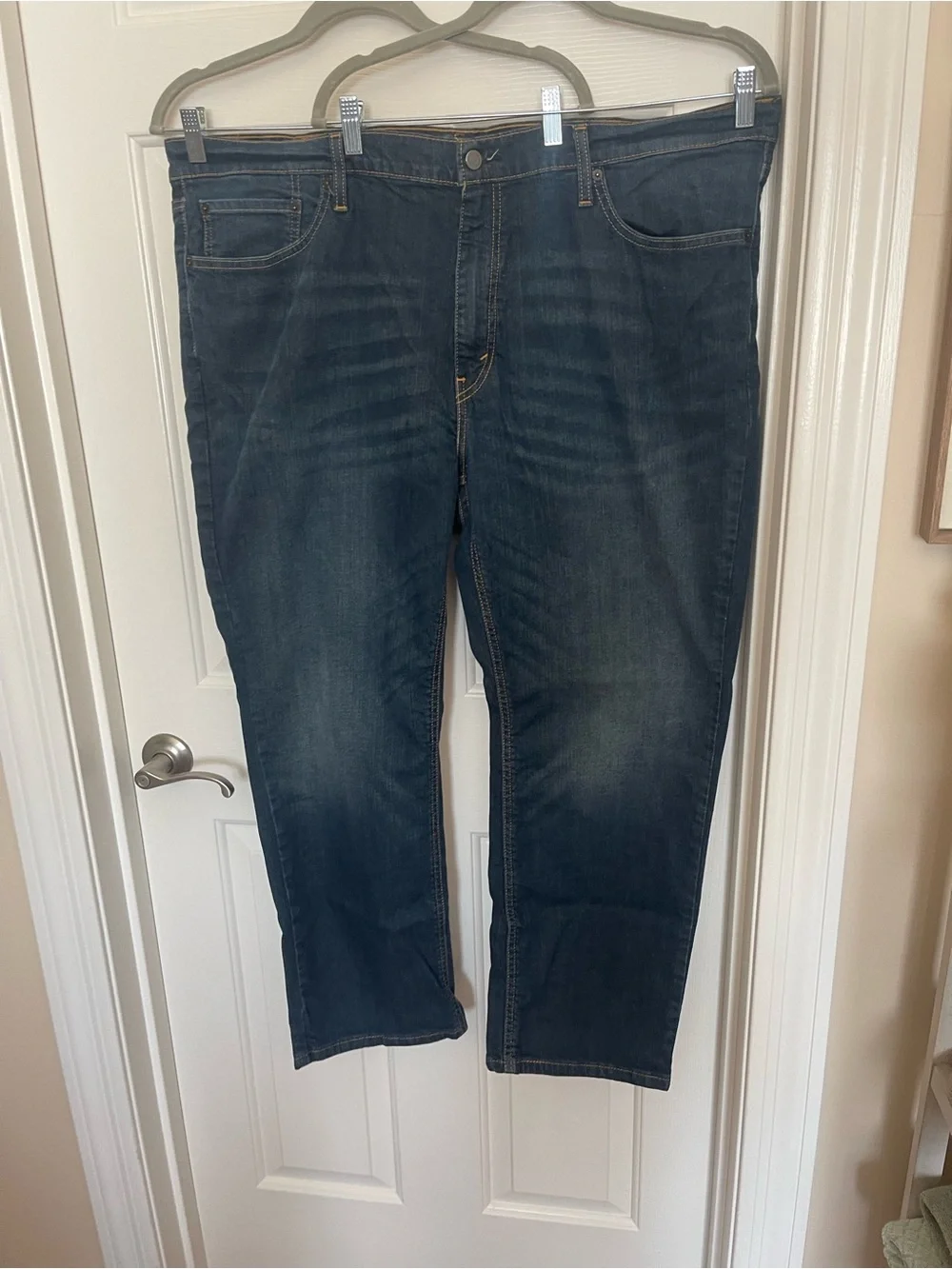 Levi's Men’s Relaxed Fit Dark Blue Jeans 46 x 30